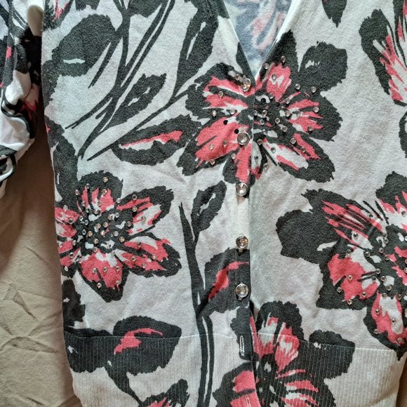 Women's top floral pattern - Picture 6 of 6